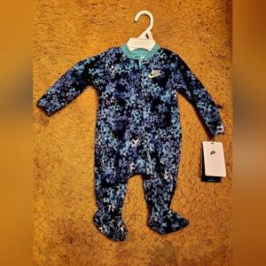 Nike Kids Black and Blue Floral Footie 3M